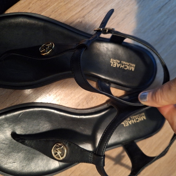 Micheal kors sandles - Picture 5 of 5